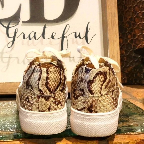 Vince Camuto Karshey Lace-up Platform Multi Snake Sneakers Wmns 7.5 - Picture 5 of 13